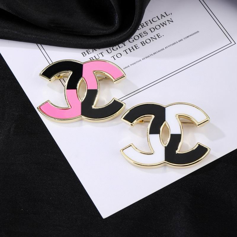 Chanel Brooch 05yxs71